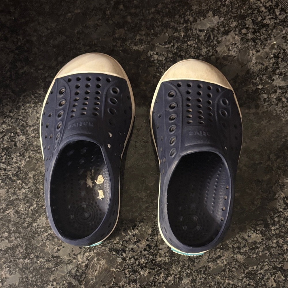 Native Kids Shoes in Navy and White